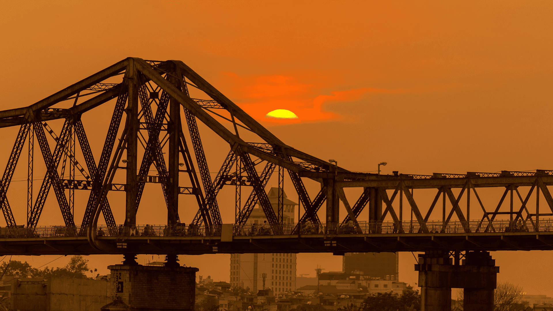 Reading Vietnam Through Its Statues detail