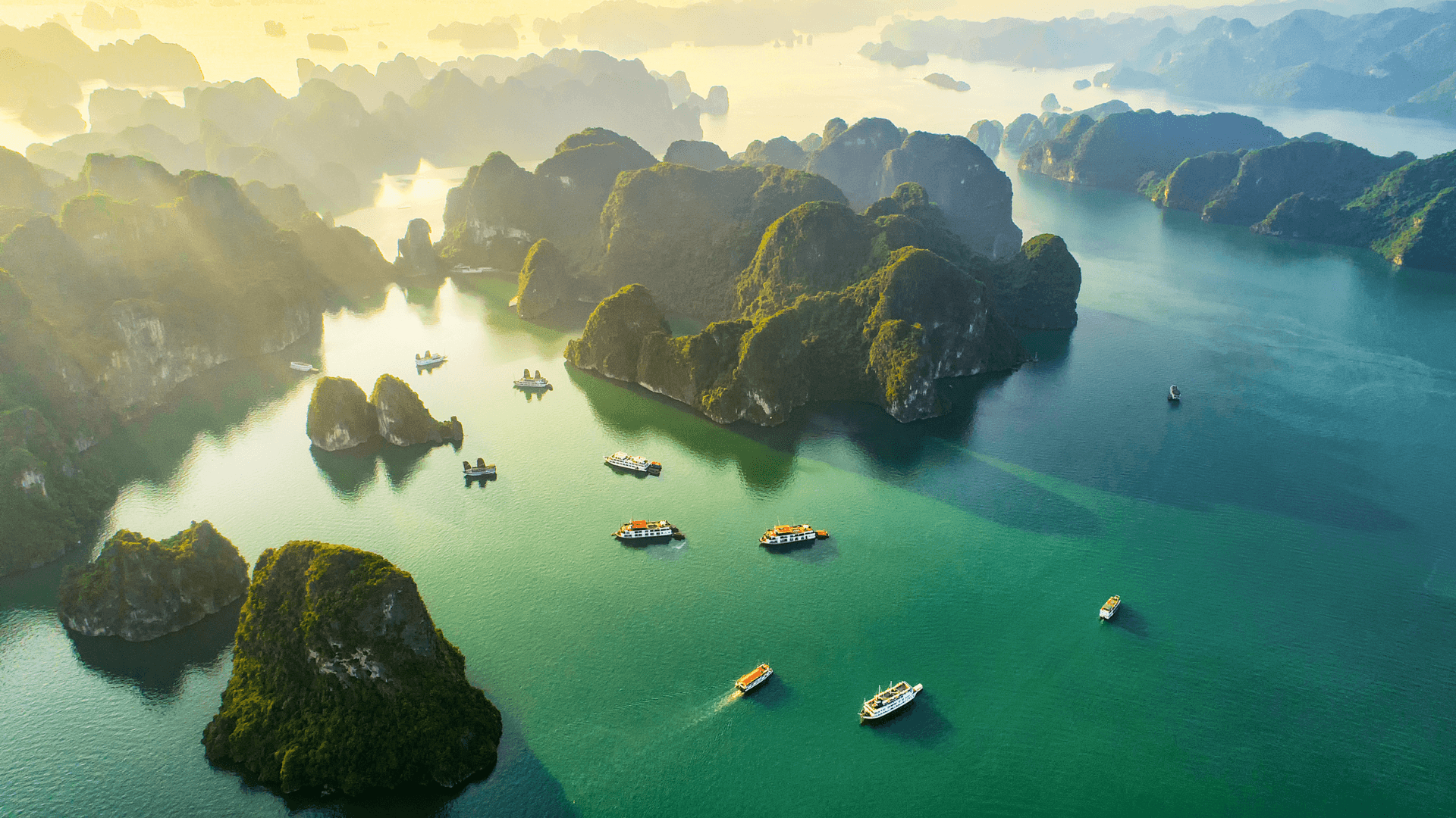 Ha Long Bay bottom view